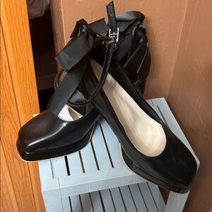 Black Label Glossy Black Heels with Ribbon Accent